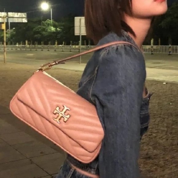 🌸NeW! 🔥 Tory Burch Kira Chevron Small Flap Shoulder Bag - Picture 7 of 17